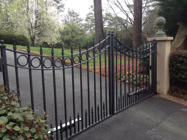 Wrought iron vehicle gate | Automated